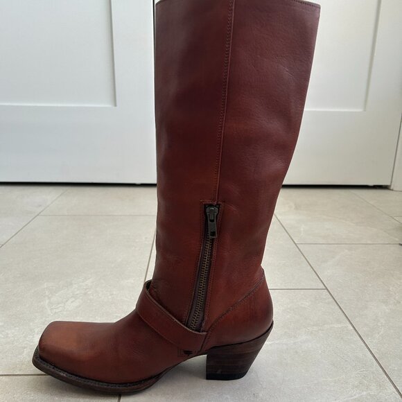 John Fluevog I Believe High Sheryl Tall Boot With Buckles Women's Size 8.5 US - Picture 8 of 16